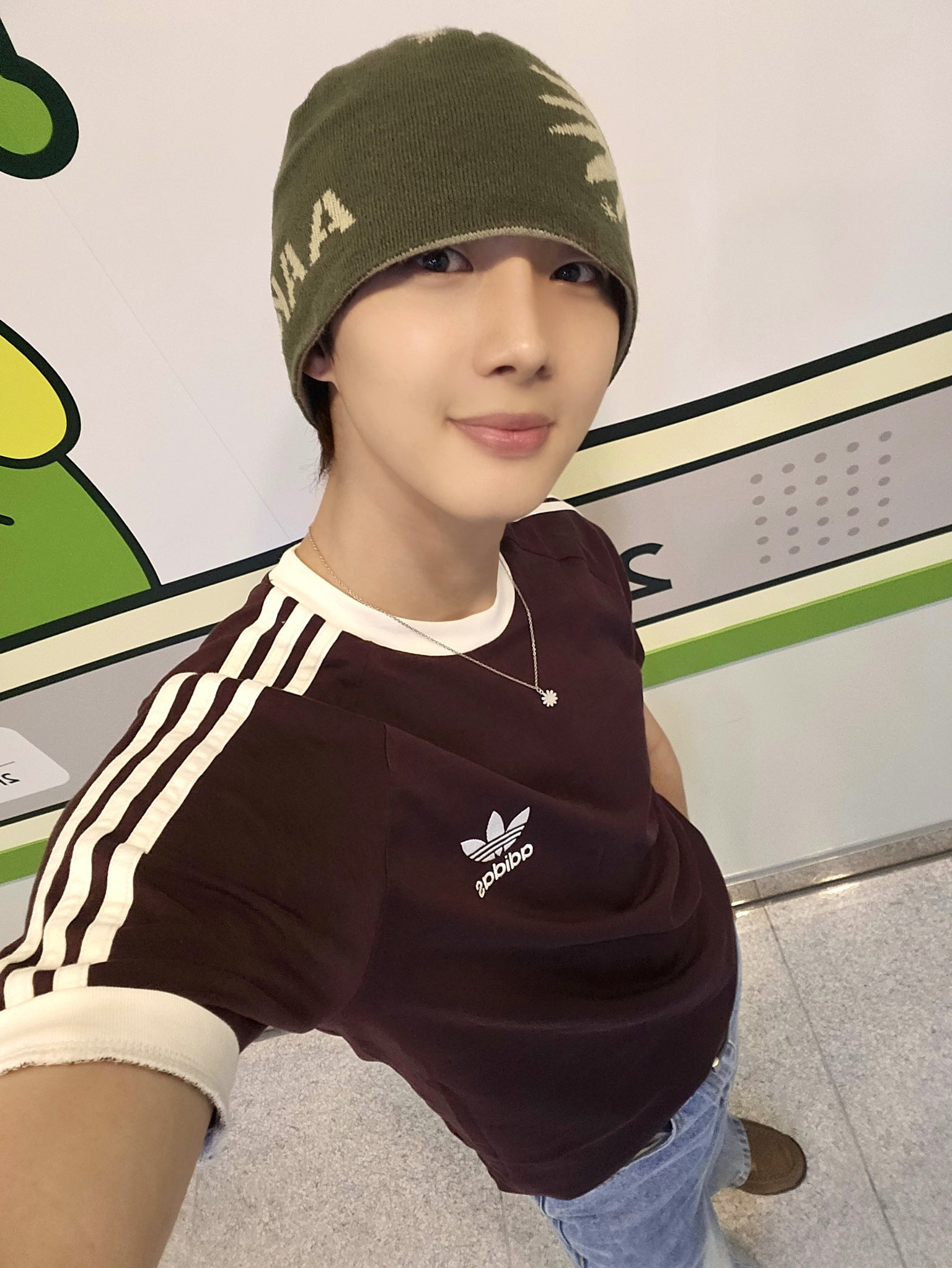 Recent activity shot of Hui (PENTAGON)