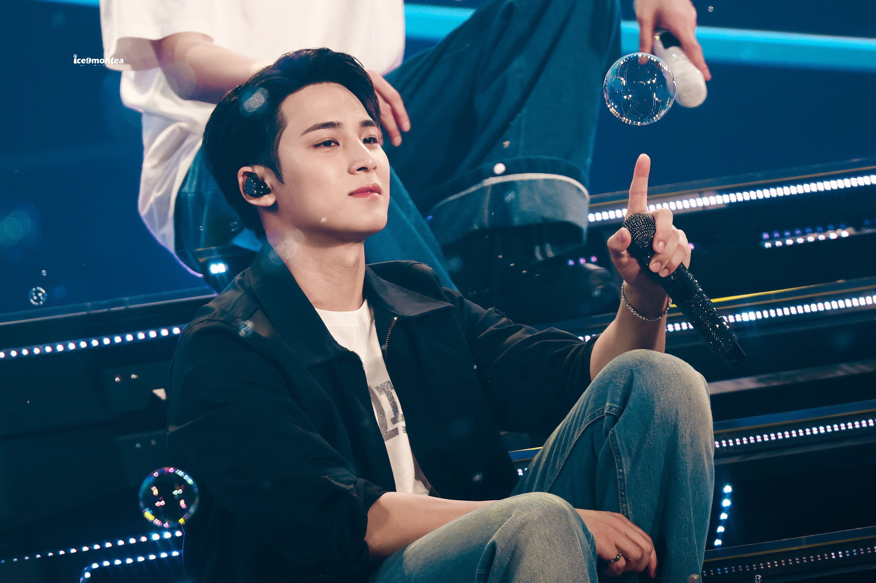 Behind-the-scenes cut of Mingyu (SEVENTEEN)