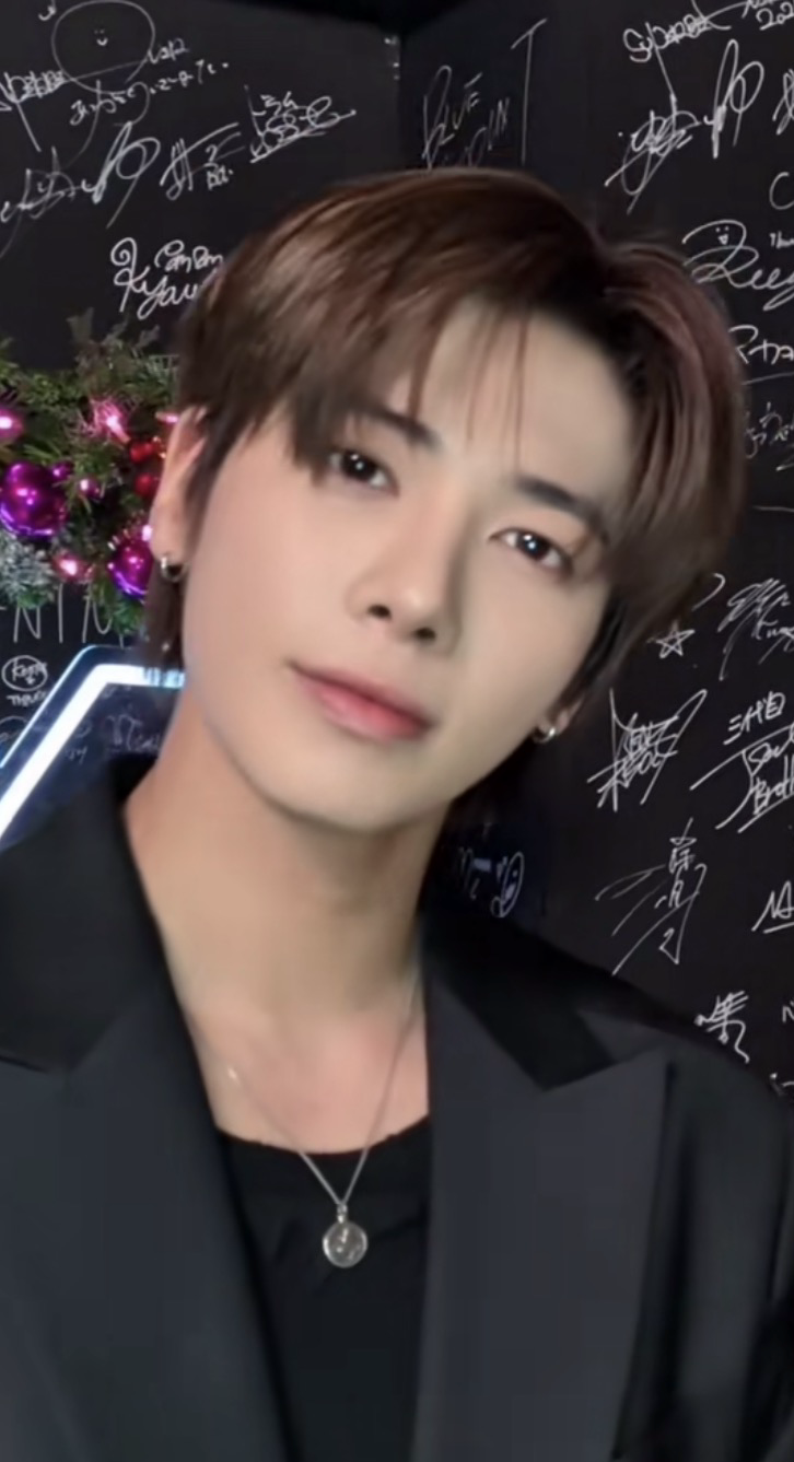 Recent activity shot of Taehyun (TOMORROW X TOGETHER)