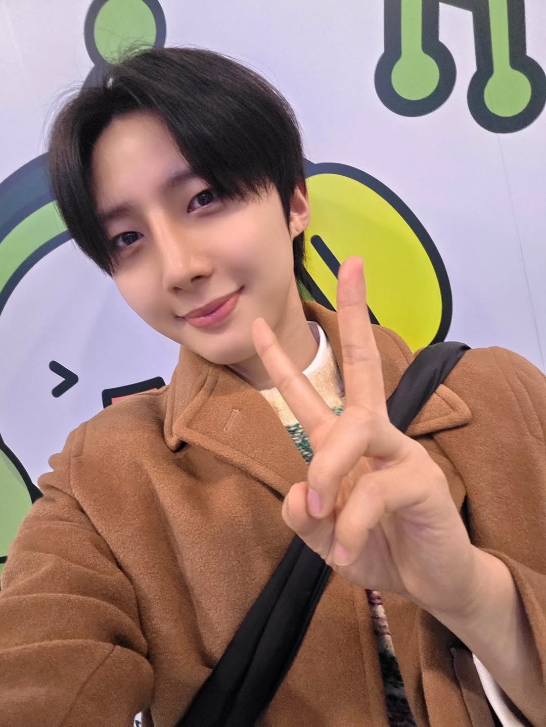 Behind-the-scenes cut of Hui (PENTAGON)