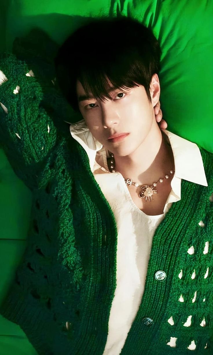 A moment captured by Wang Yibo's fan