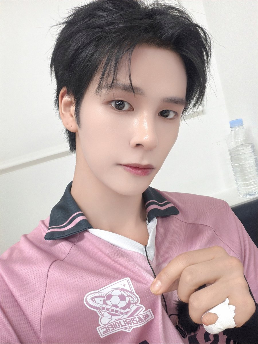 Latest photo of CRAVITY