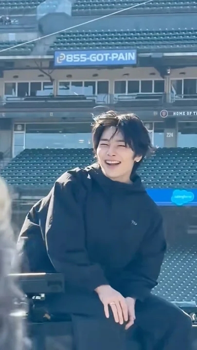 Behind-the-scenes cut of I.N (Stray Kids)