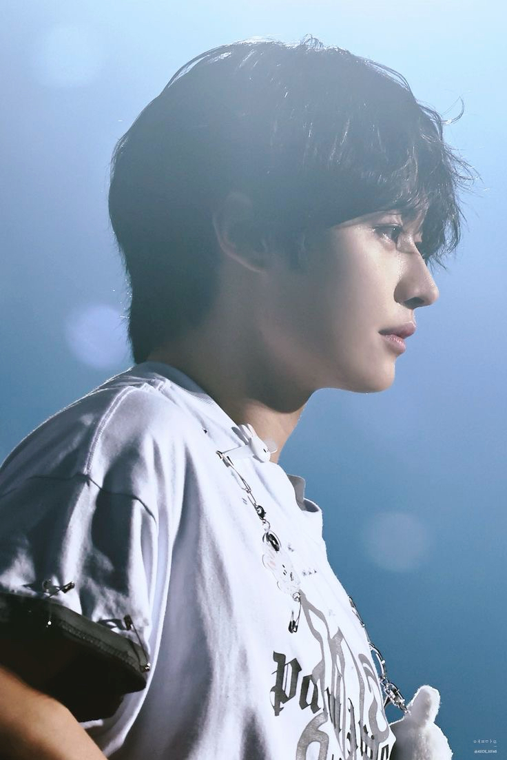 Recent activity shot of Lee Know (Stray Kids)