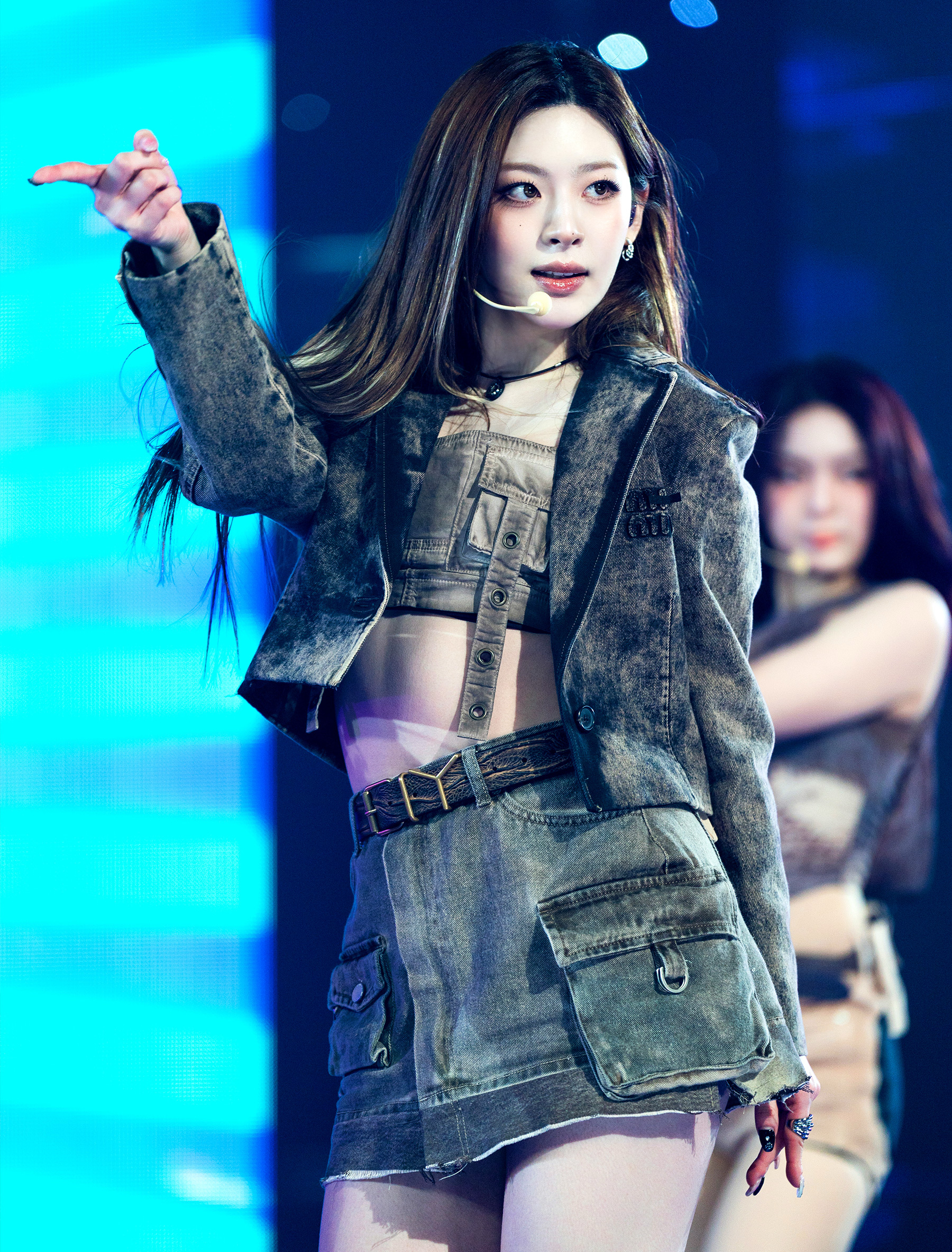 Recent activity shot of Seeun (STAYC)