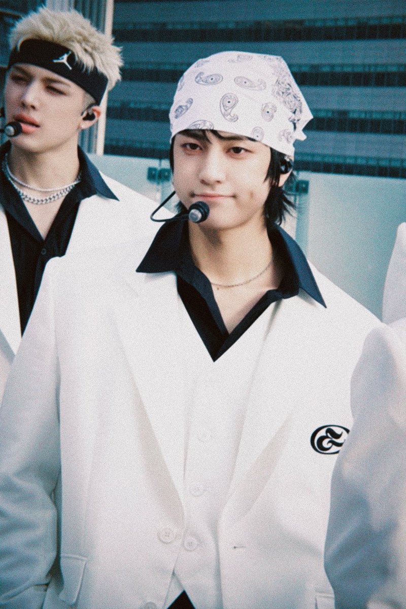 A moment captured by &TEAM's fan