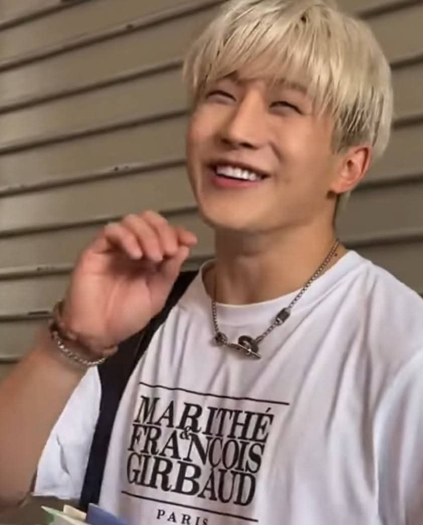 Latest photo of Jinjin (ASTRO)