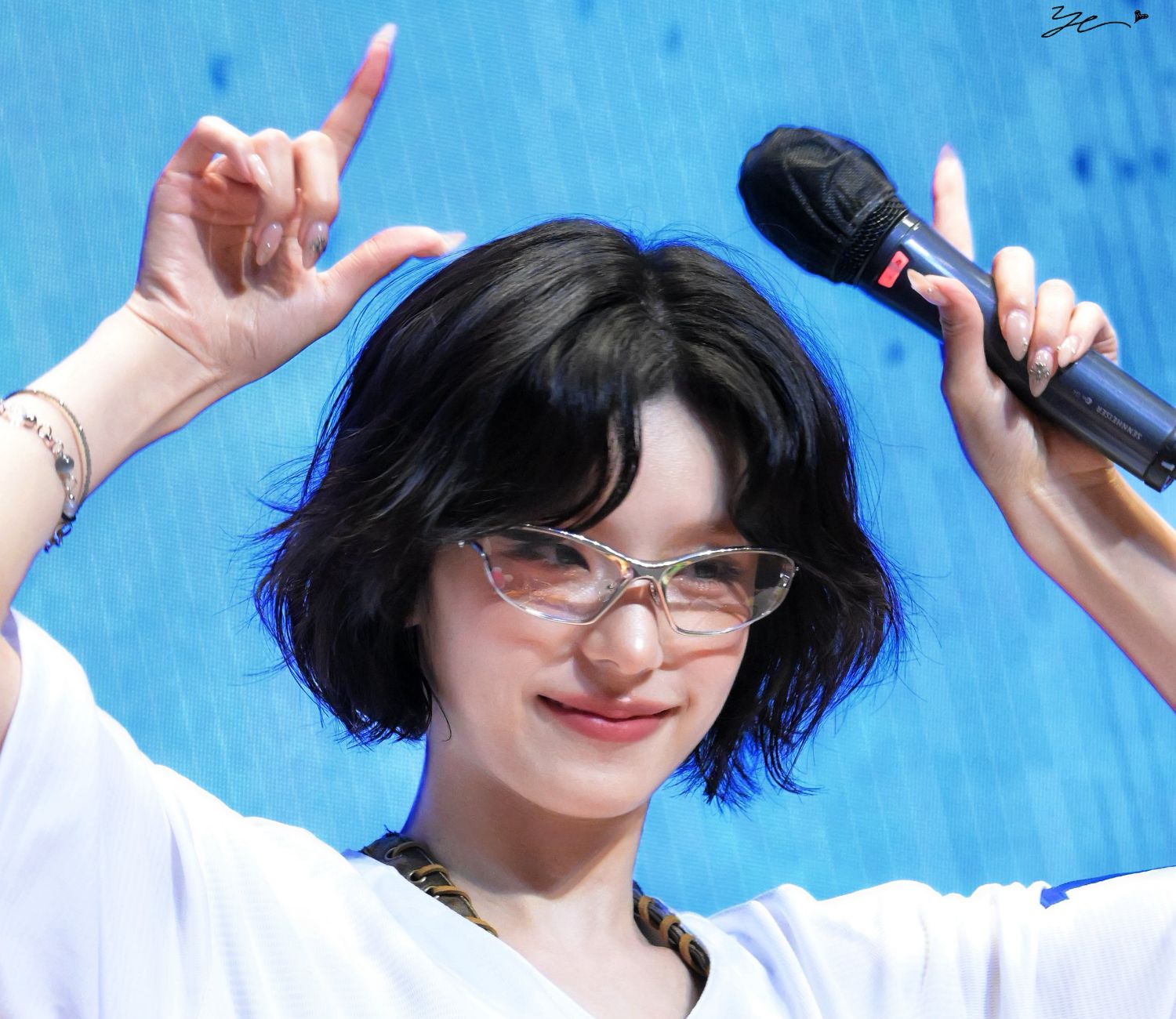 Latest photo of Yeji (ITZY)