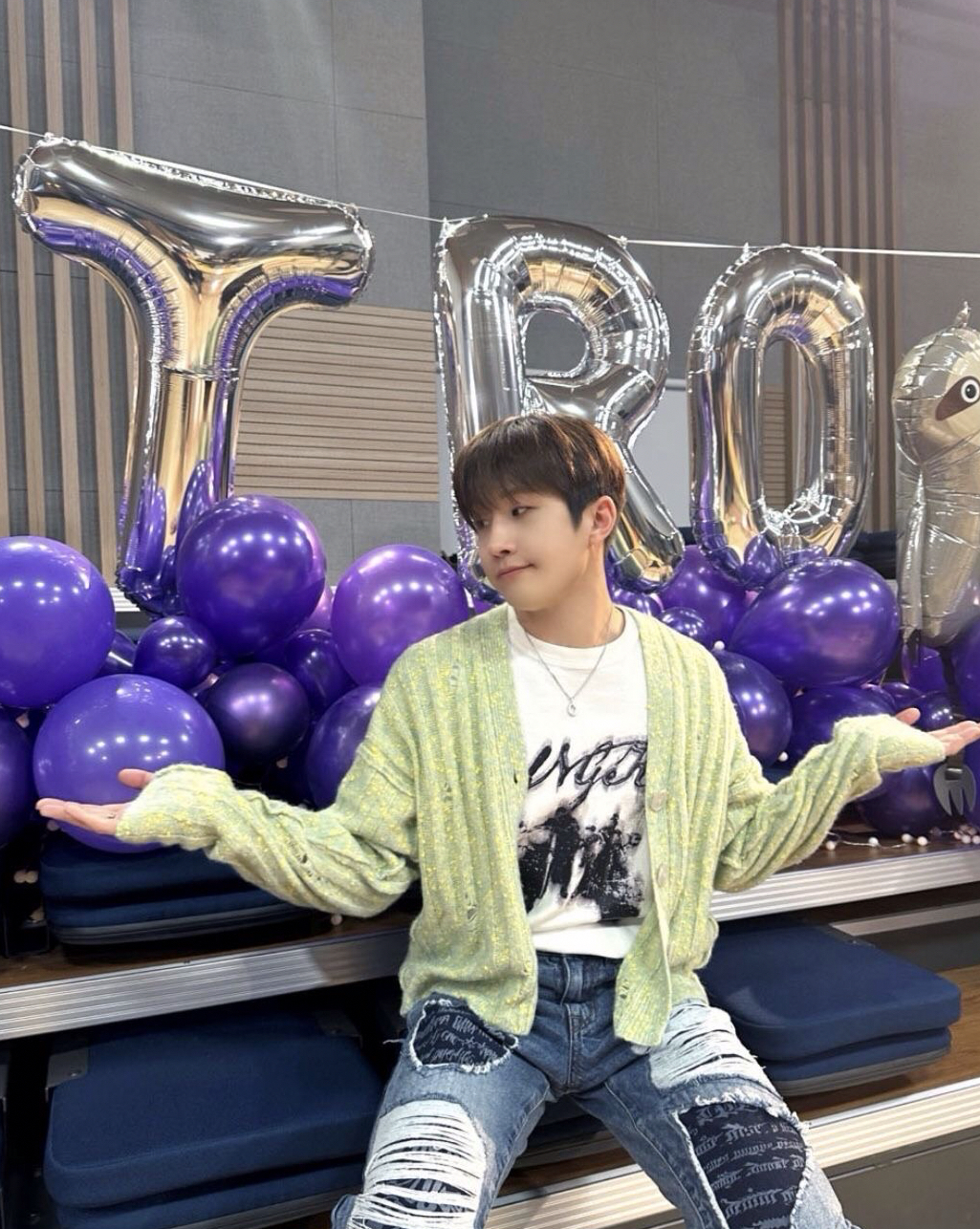 Recent activity shot of Jinjin (ASTRO)