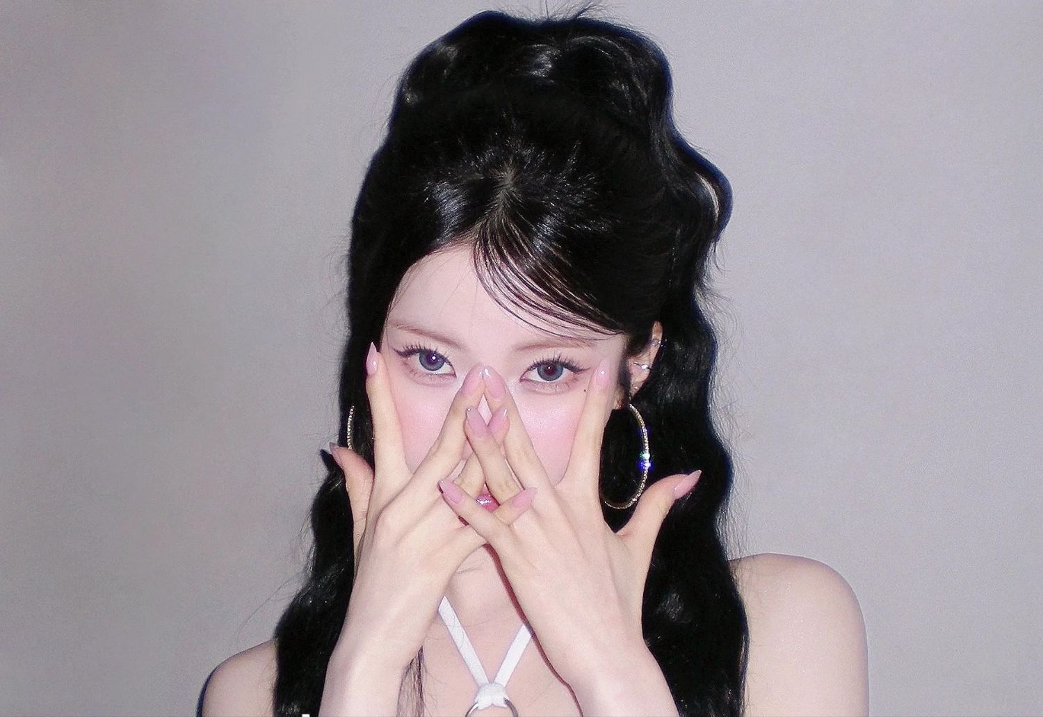 Recent activity shot of Asa (BABYMONSTER)
