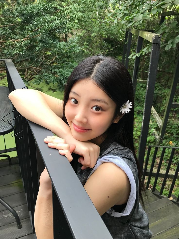 Recent activity shot of Wonhee (ILLIT)