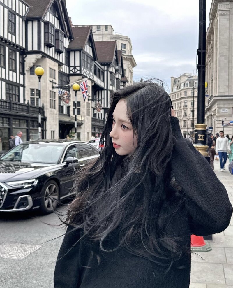 Behind-the-scenes cut of Karina (aespa)