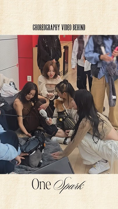 Today's most popular wallpaper in the Momo (TWICE) community