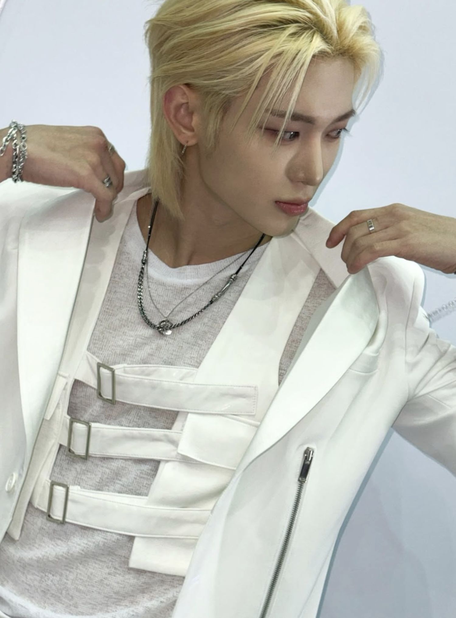 Latest photo of Siyun (NOWZ)