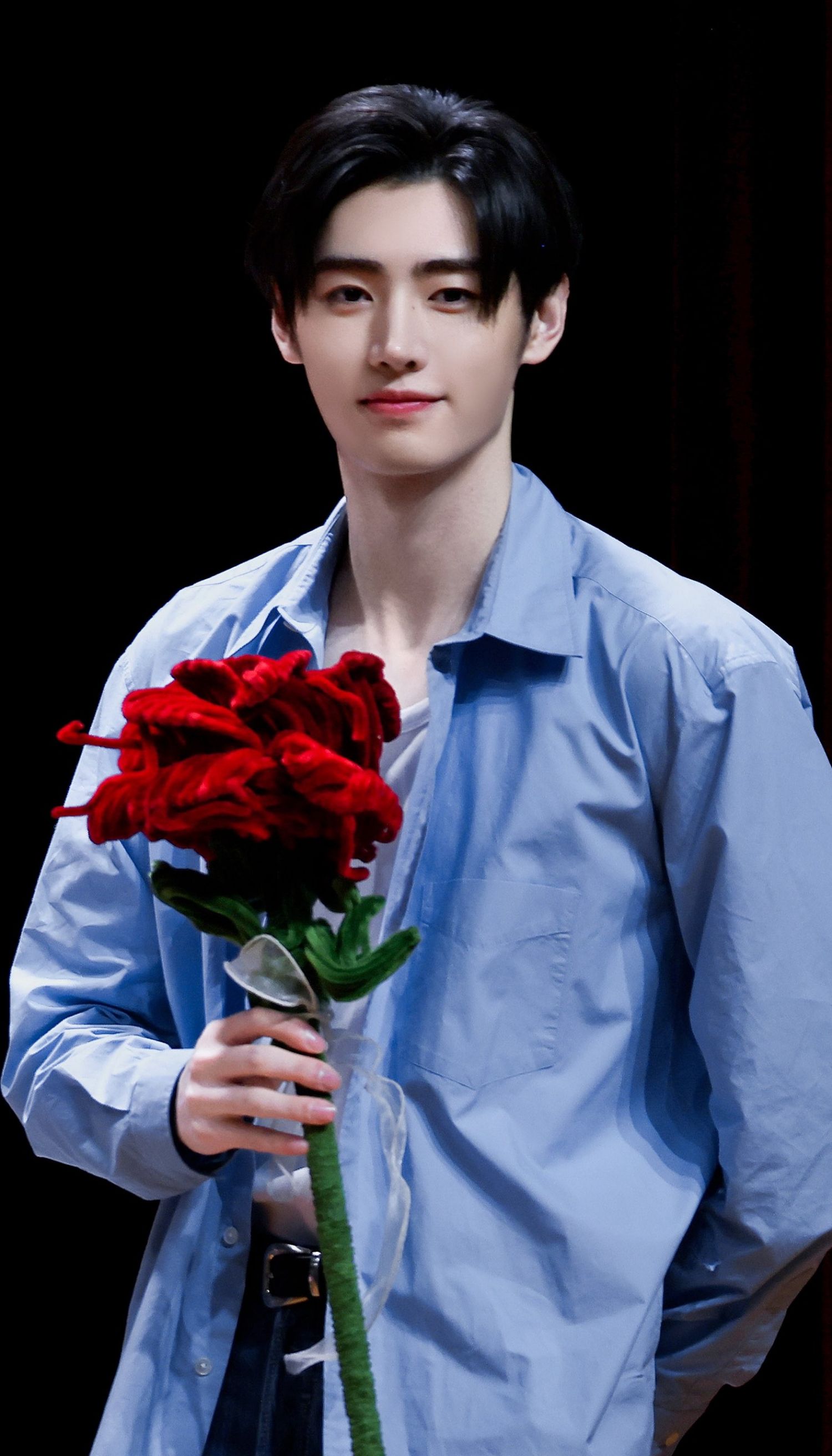 The most beloved wallpaper among Sunghoon (ENHYPEN)'s fans