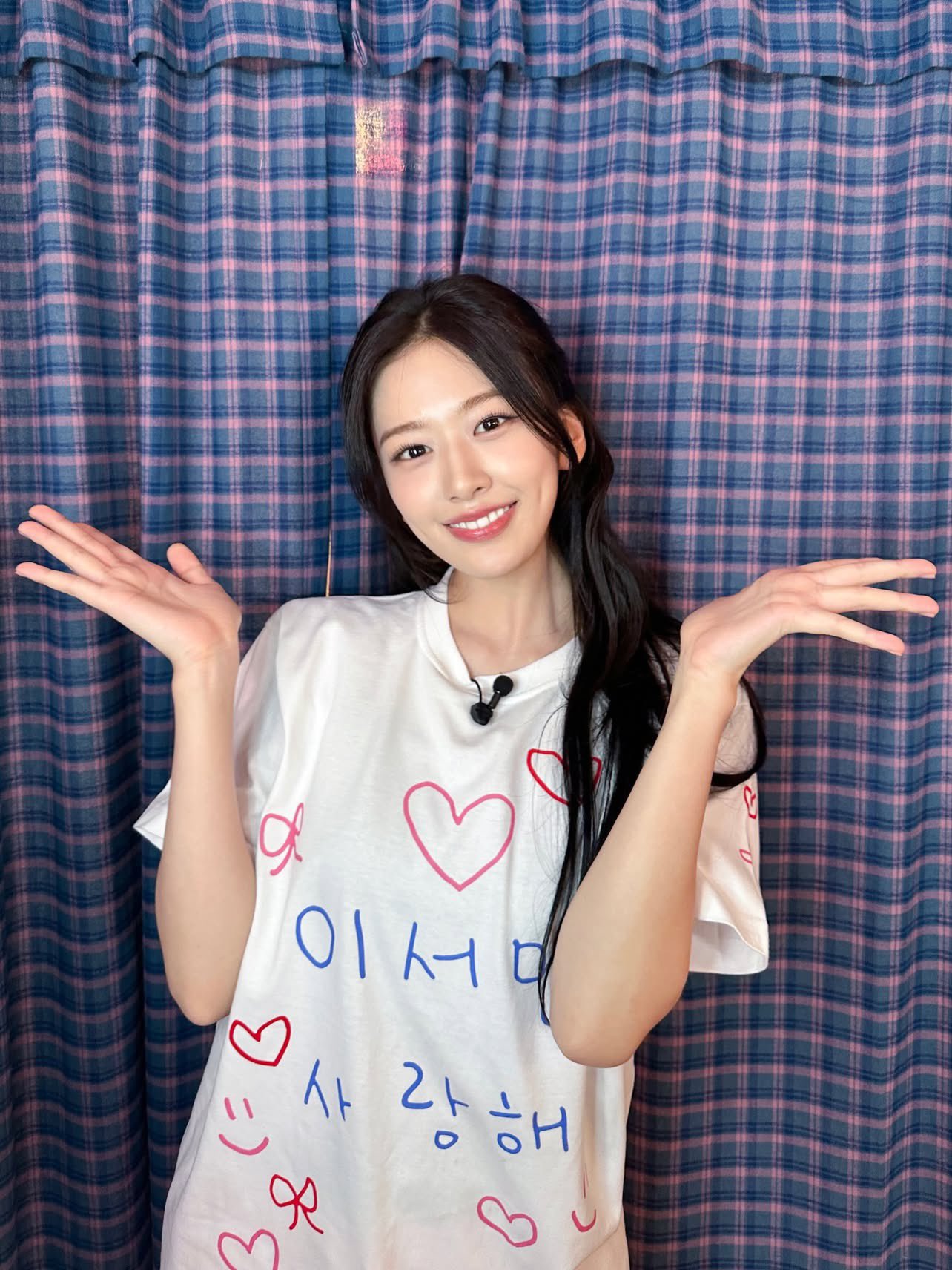 안유진 (IVE)의 비하인드 컷