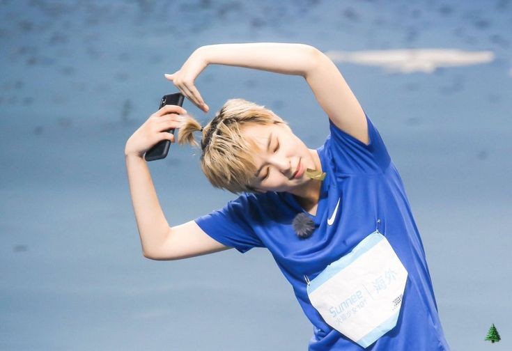 A moment captured by Sunnee's fan