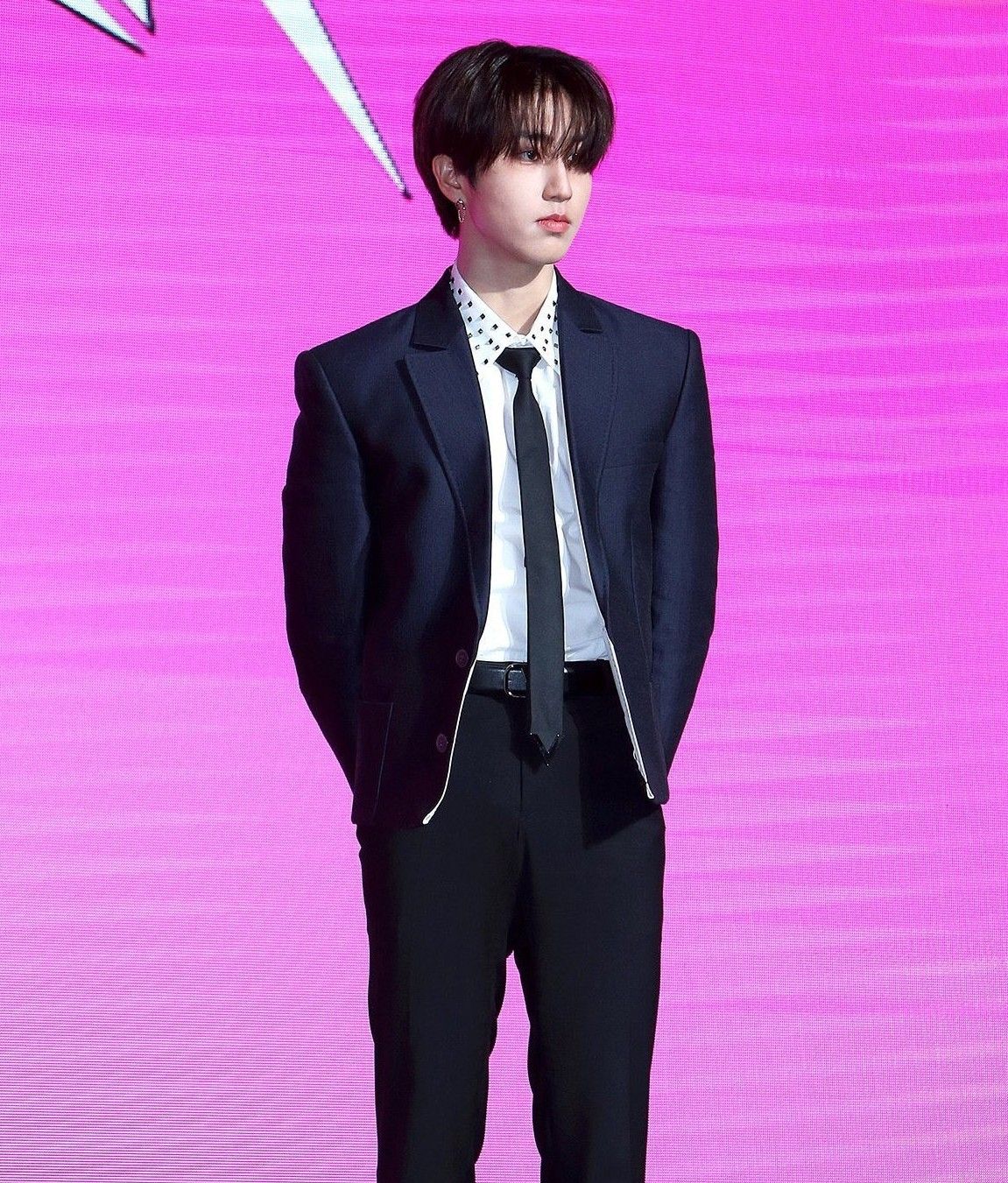 Behind-the-scenes cut of HAN (Stray Kids)