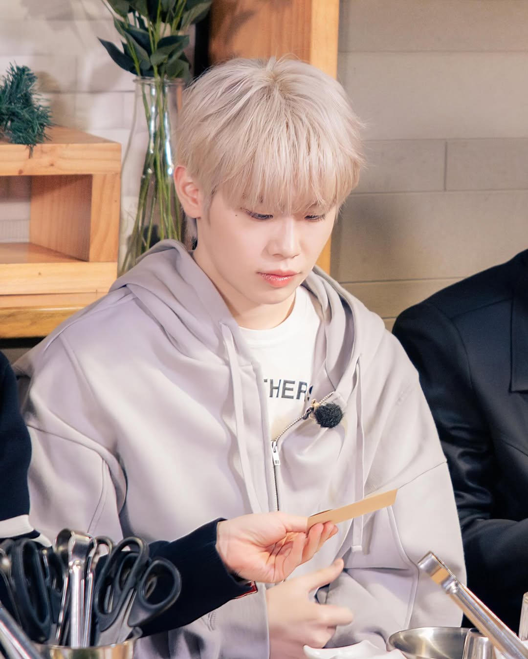 Latest photo of Kim Taerae (ZEROBASEONE)