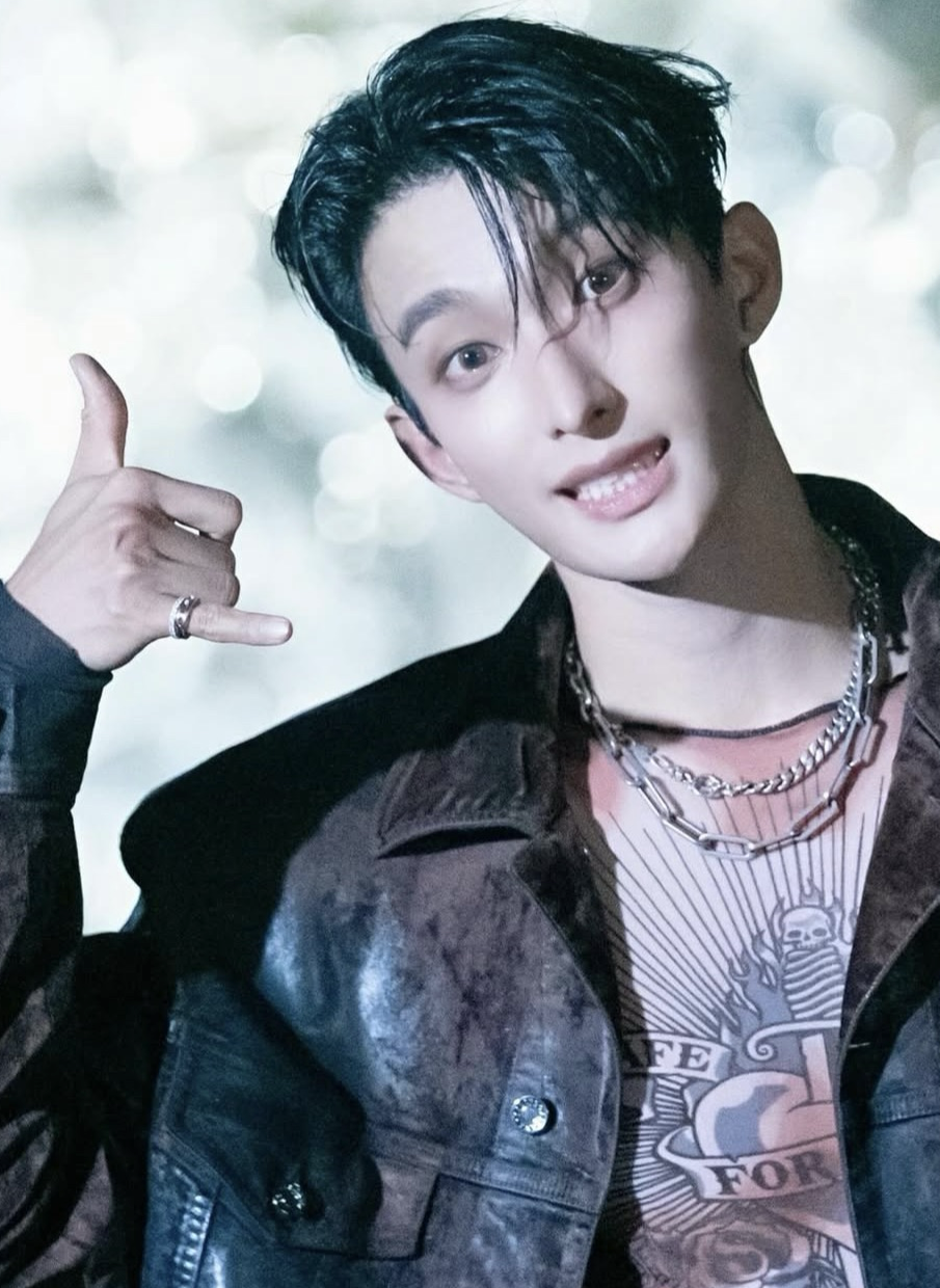 DK (SEVENTEEN)的最新照片