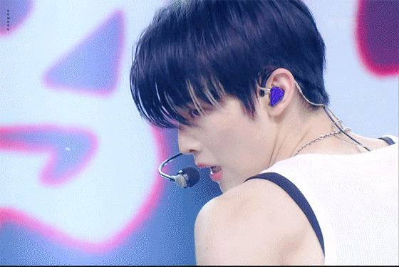 Latest photo of Sungchan (RIIZE)