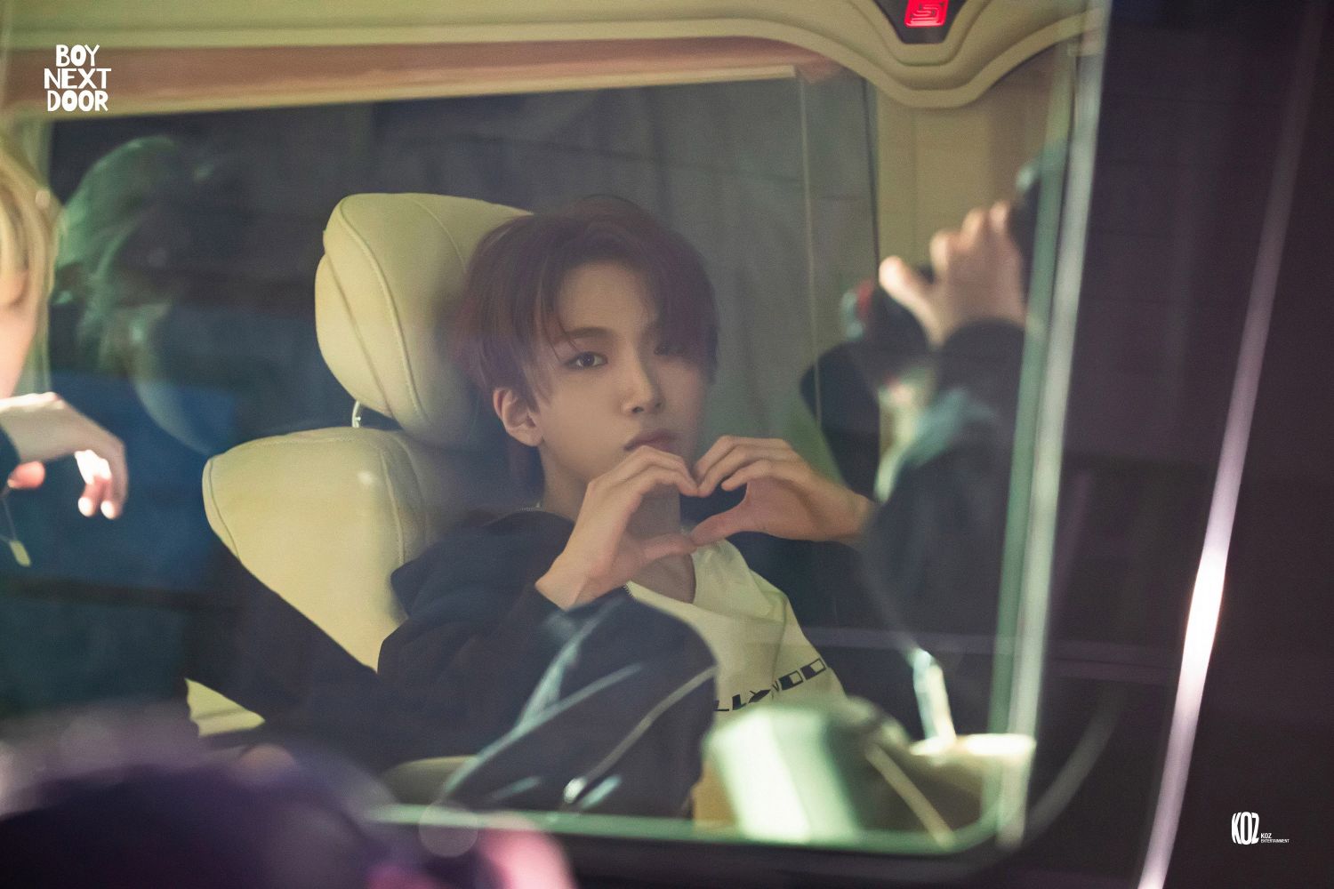 A moment captured by Woonhak (BOYNEXTDOOR)'s fan