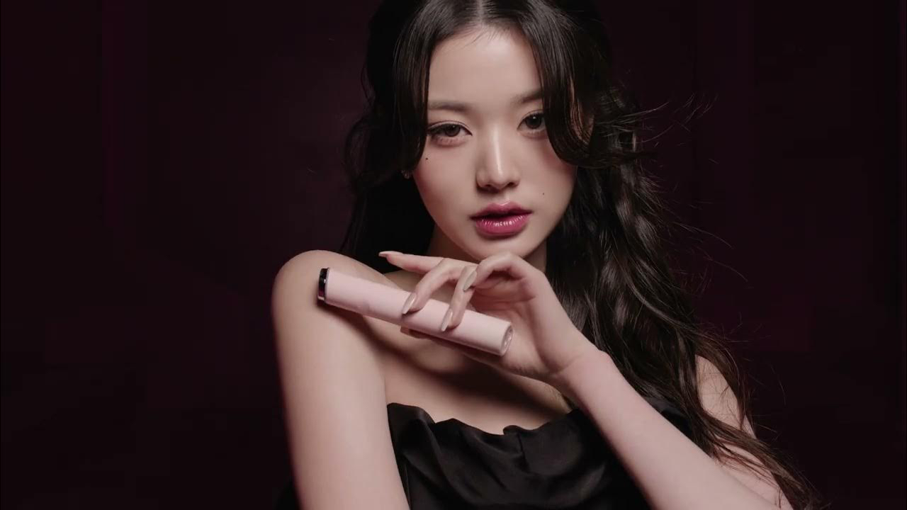 Latest photo of Jang Wonyoung (IVE)