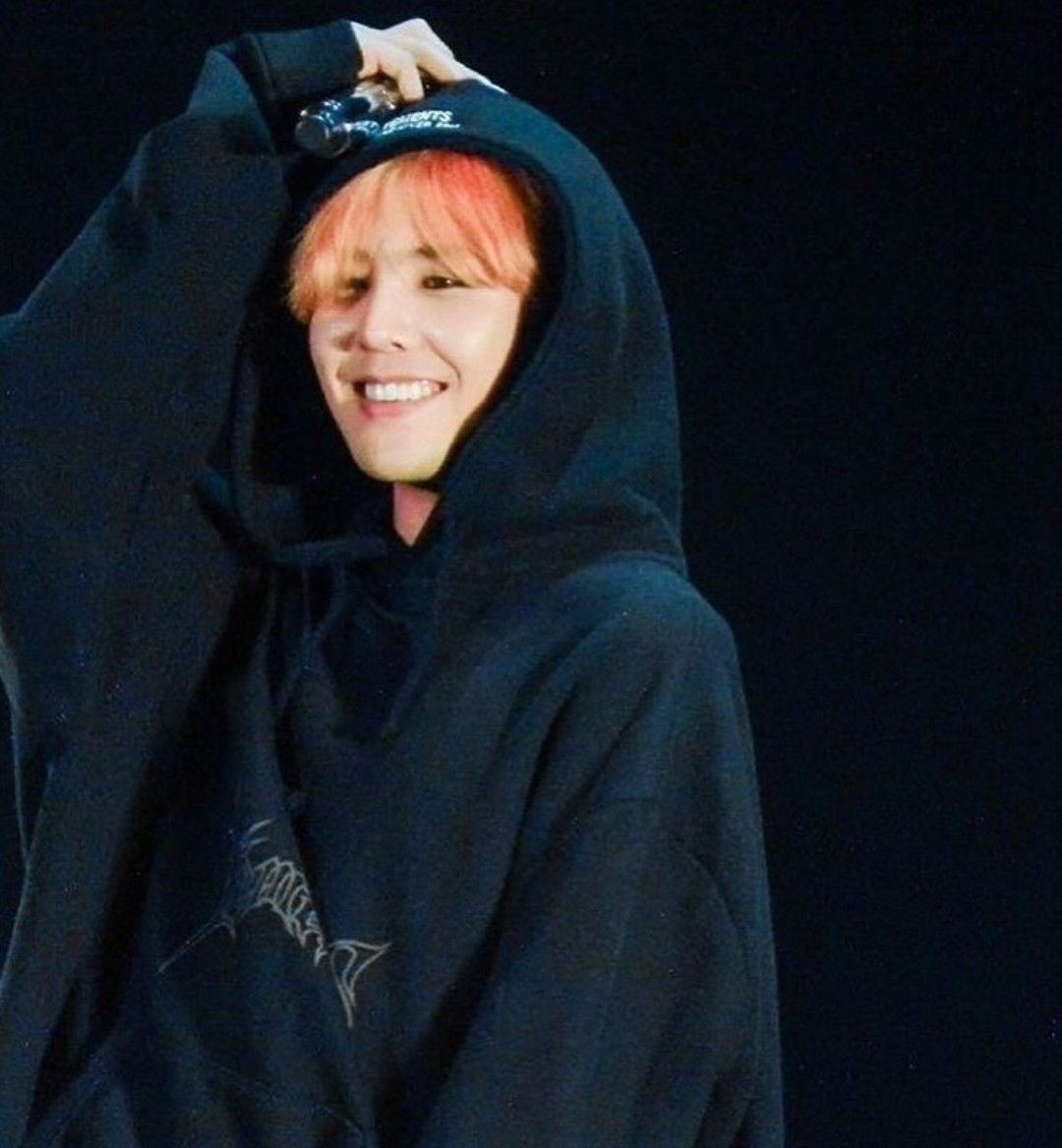 Behind-the-scenes cut of G-DRAGON (BIGBANG)
