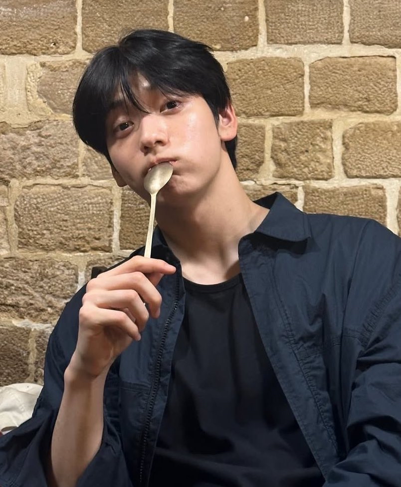 A moment captured by Soobin (TOMORROW X TOGETHER)'s fan