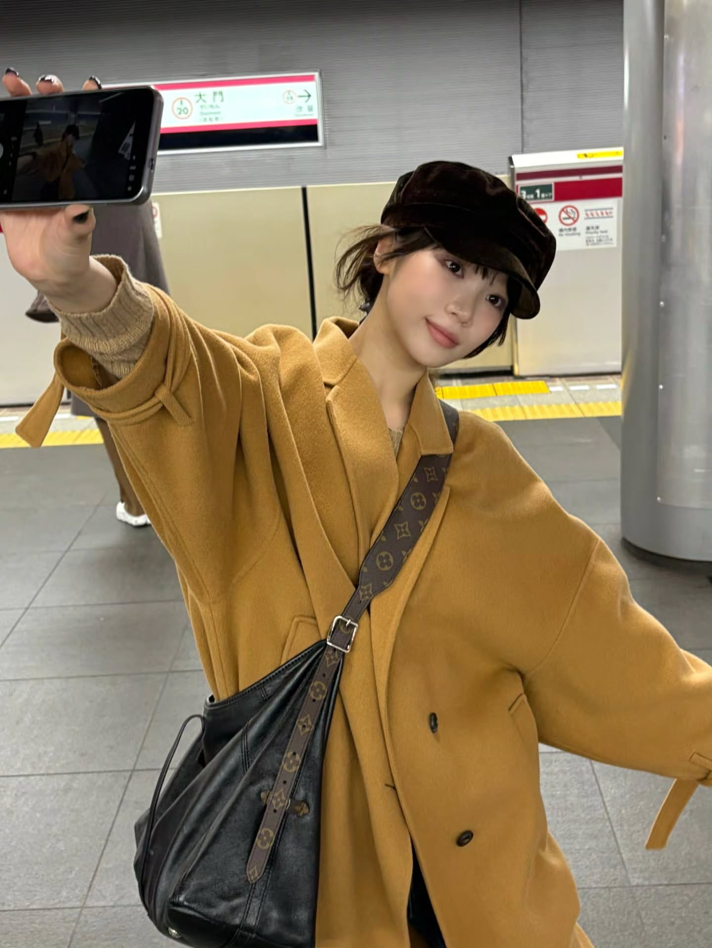 キム・チェウォン (LE SSERAFIM)の舞台裏ショット