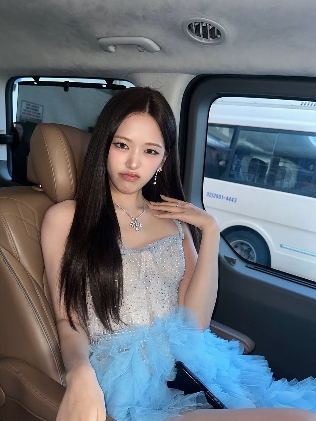 A moment captured by An Yujin (IVE)'s fan