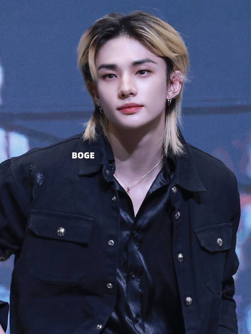 Latest photo of Hyunjin (Stray Kids)