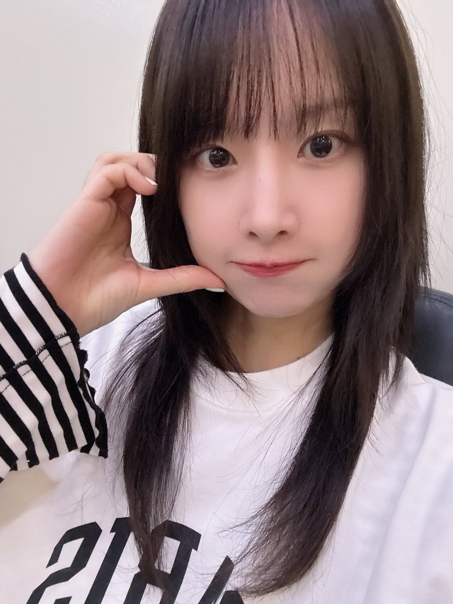 Behind-the-scenes cut of WJSN