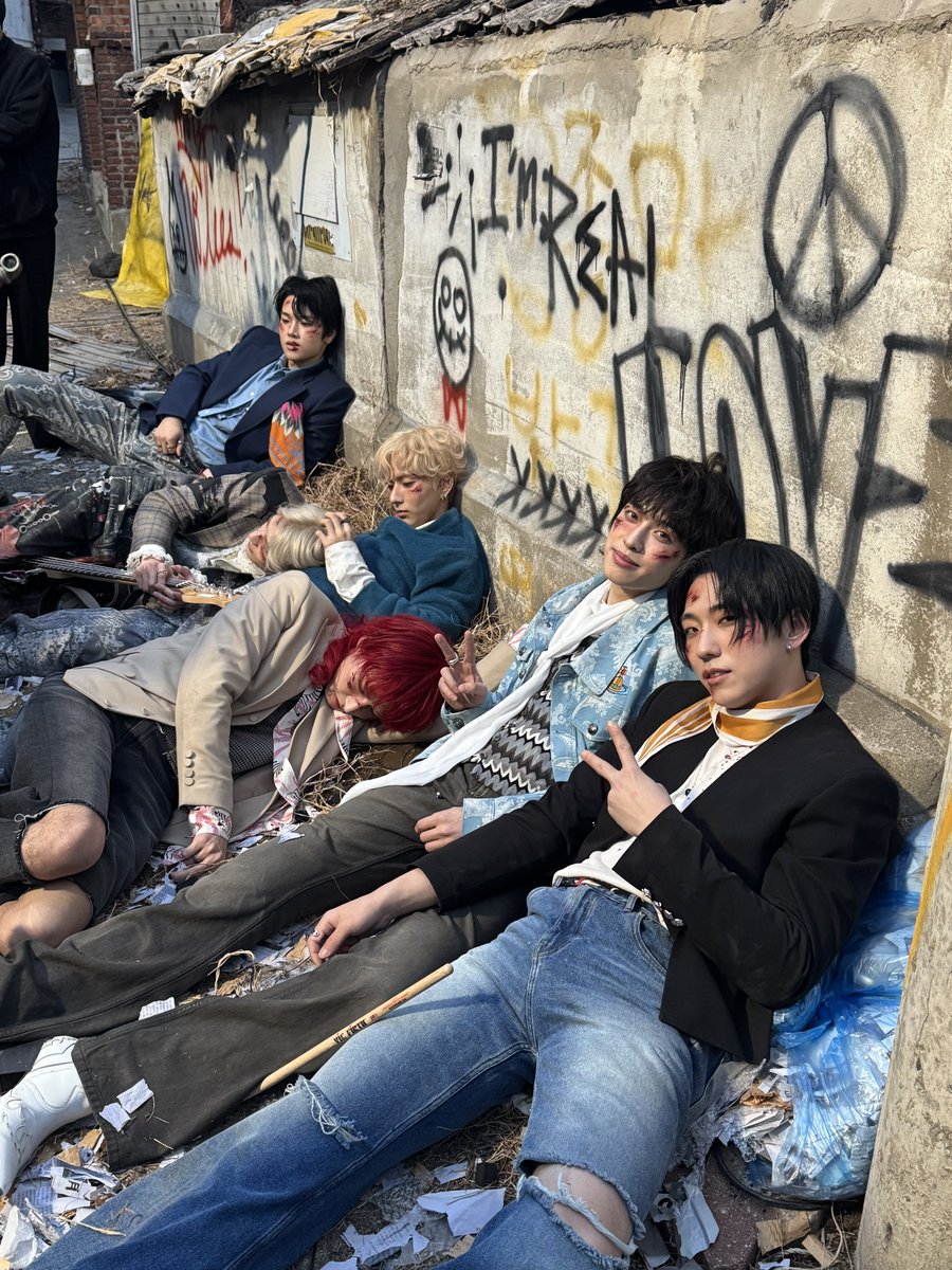 Latest photo of Xdinary Heroes