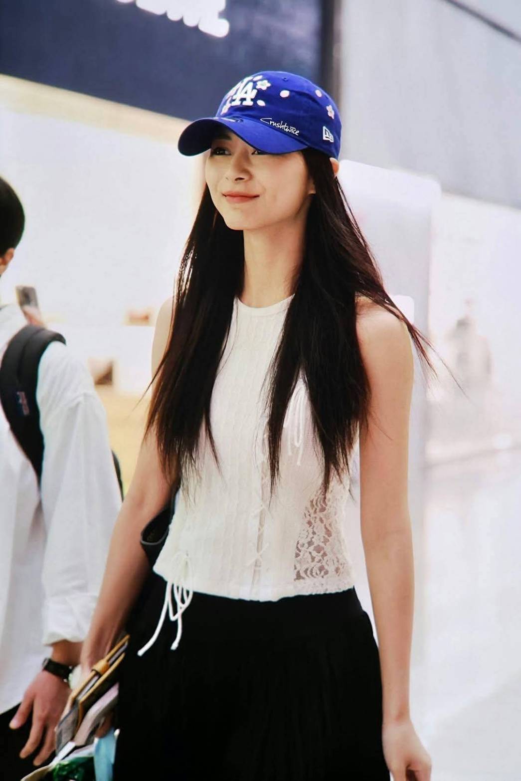 Latest photo of Tzuyu (TWICE)