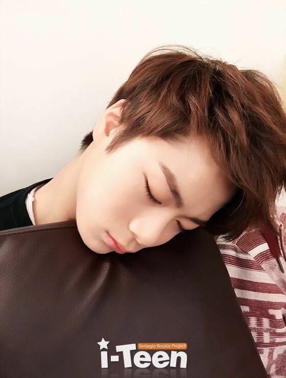 Behind-the-scenes cut of Moonbin (ASTRO)