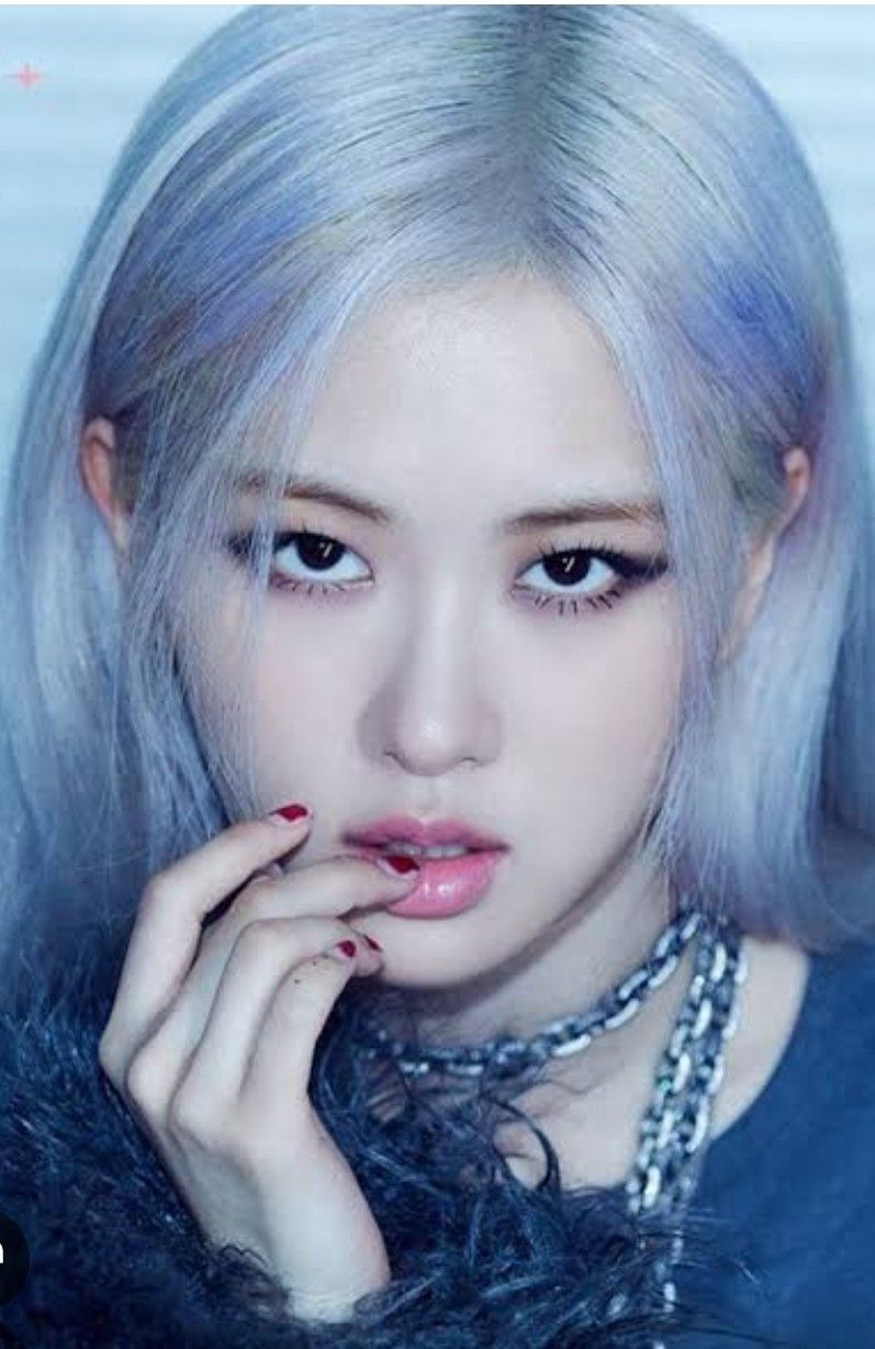Recent activity shot of ROSÉ (BLACKPINK)