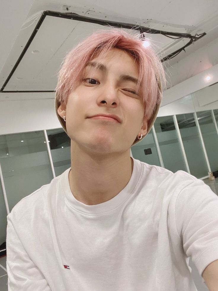 A.C.E 최근 활동샷