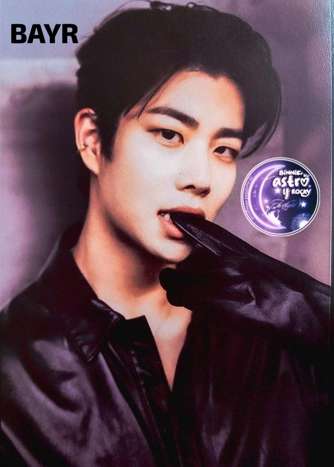 A moment captured by MJ (ASTRO)'s fan