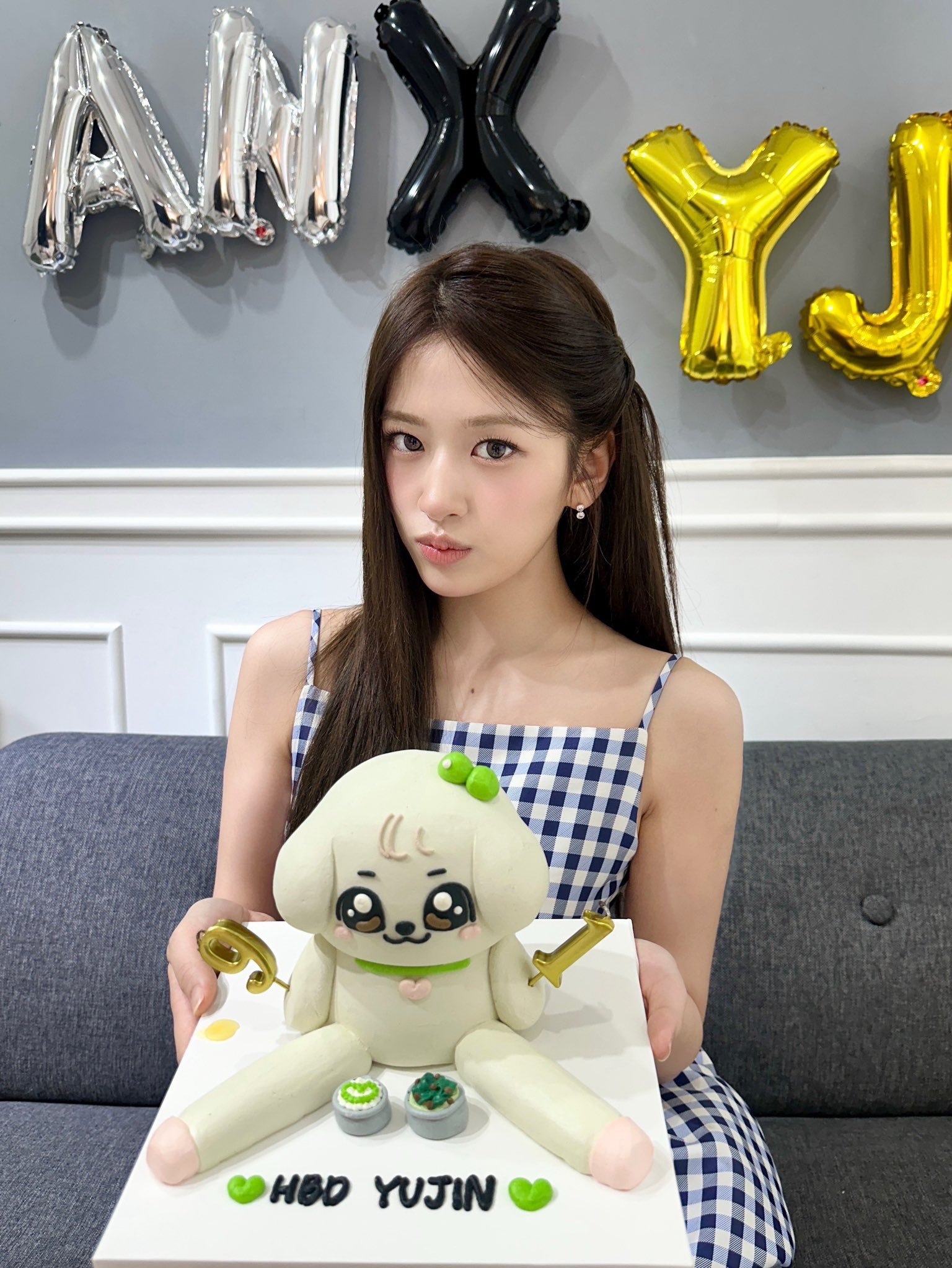 Latest photo of An Yujin (IVE)