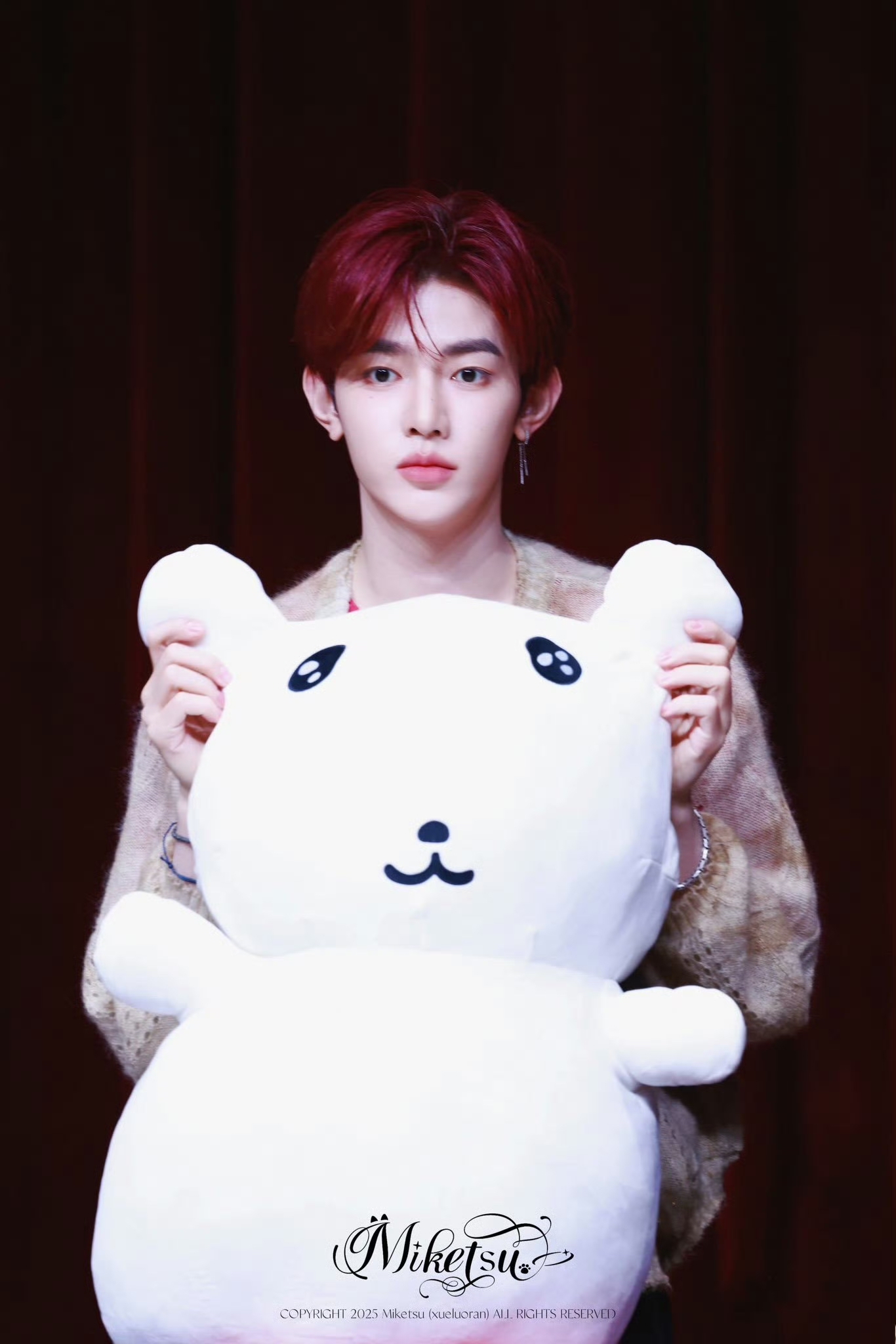 Behind-the-scenes cut of Zhang Hao (ZEROBASEONE)