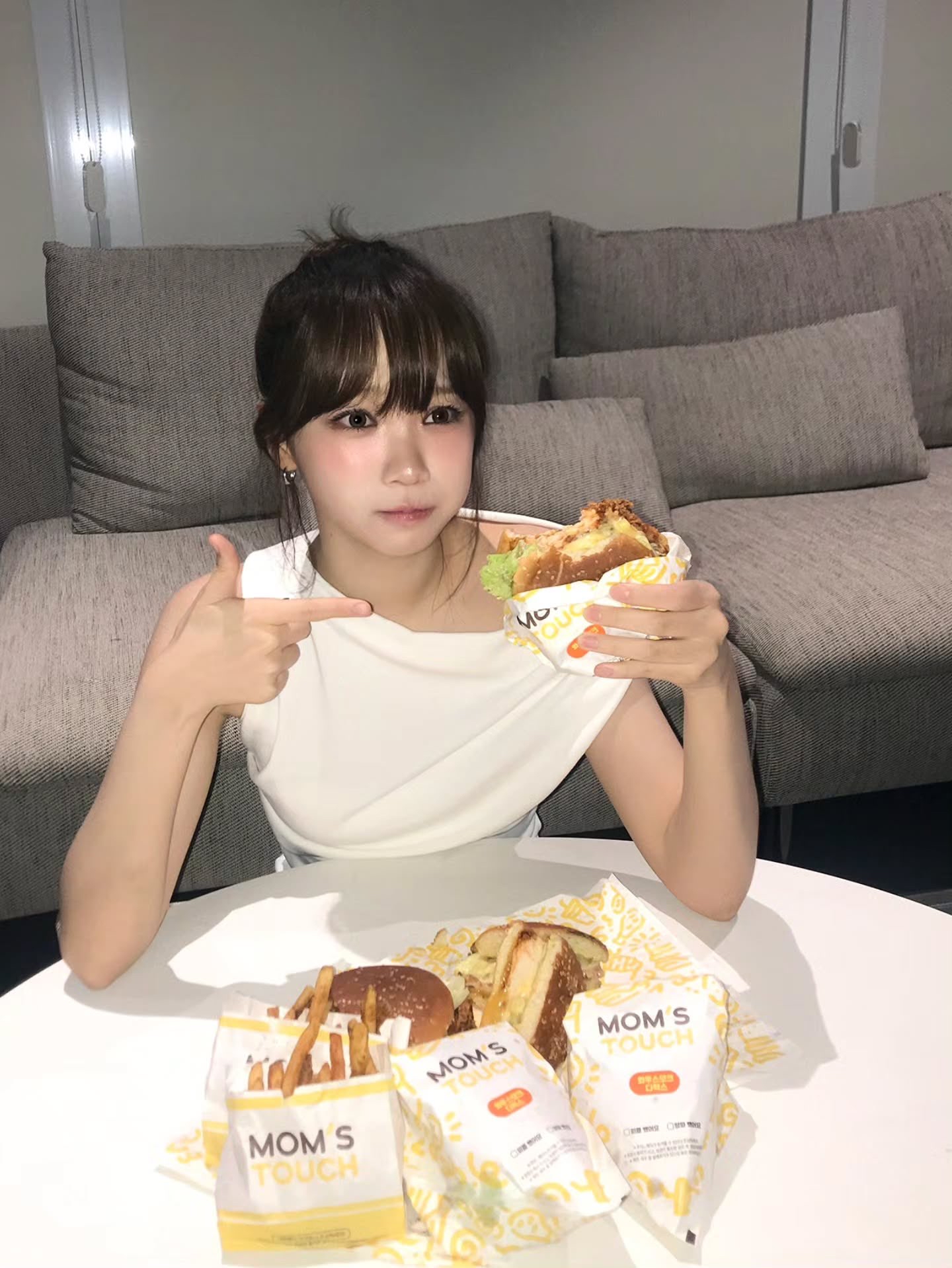 Recent activity shot of Kim Chaewon (LE SSERAFIM)