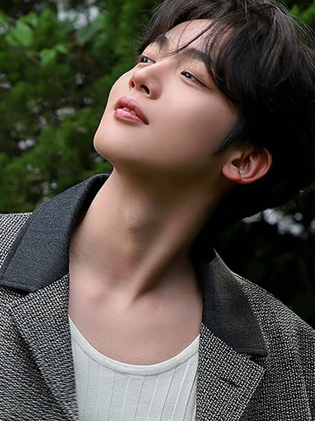 Behind-the-scenes cut of Kim Yohan (WEi)