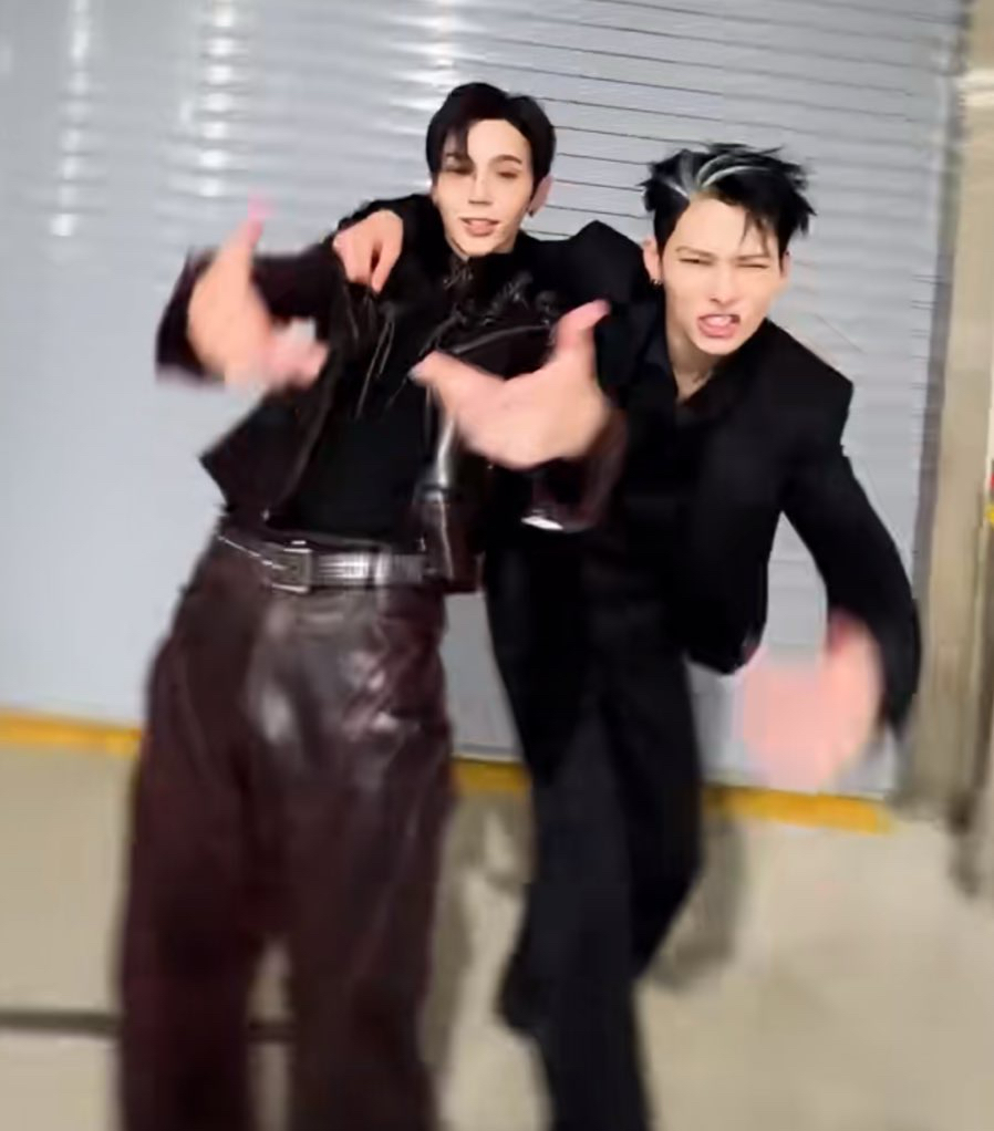 NI-KI (ENHYPEN)的幕后花絮