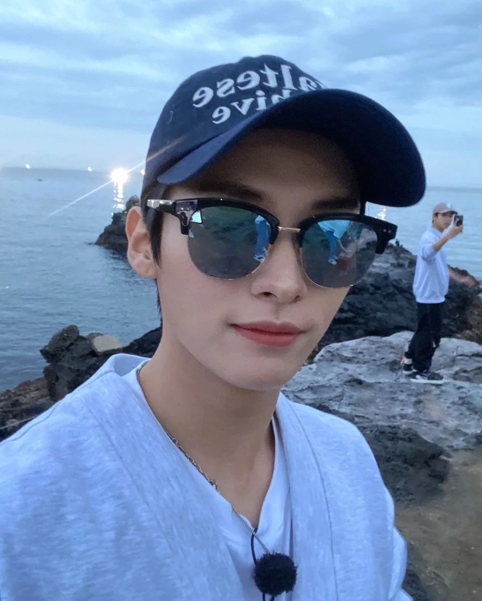 A moment captured by Lee Know (Stray Kids)'s fan