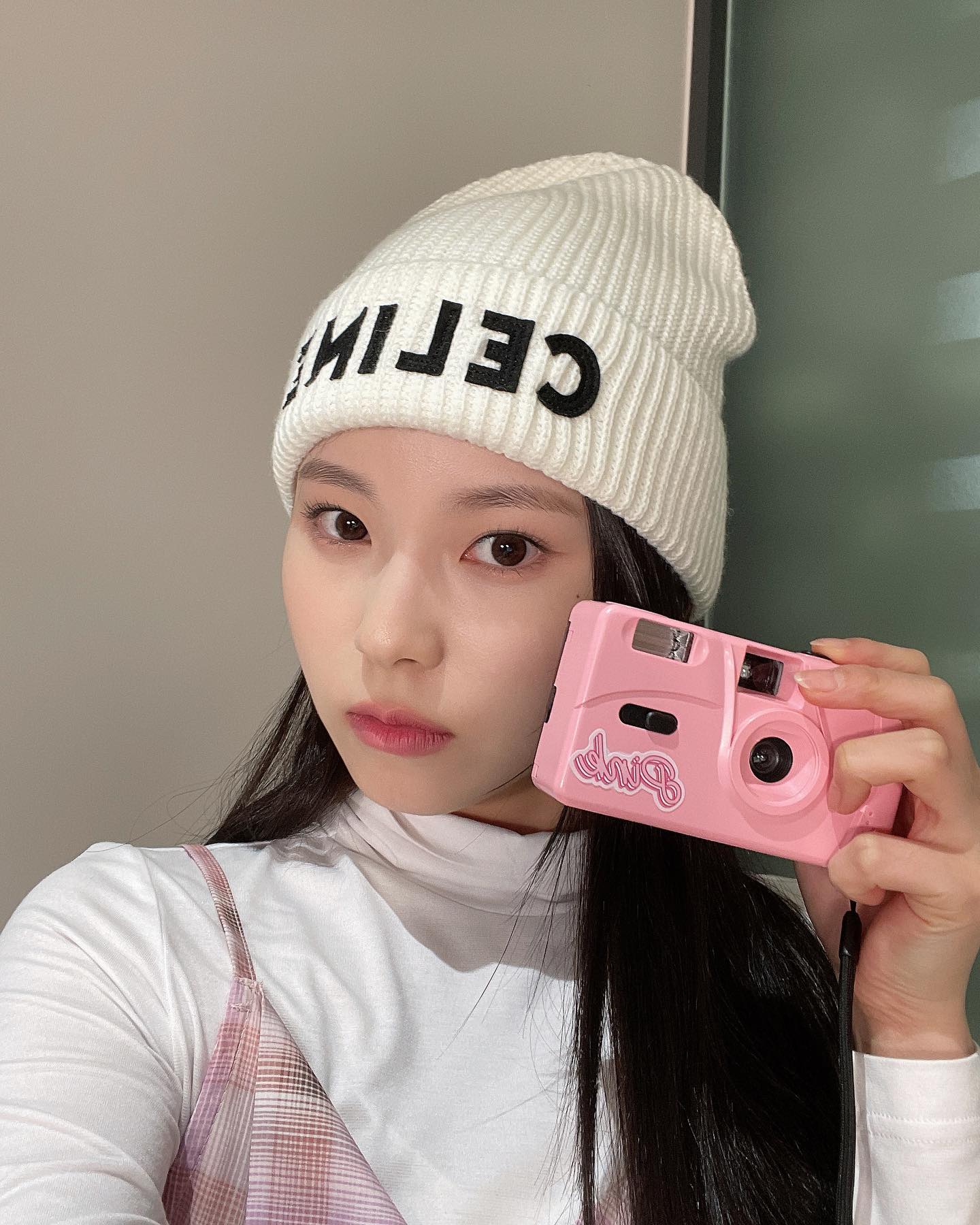 Behind-the-scenes cut of NMIXX