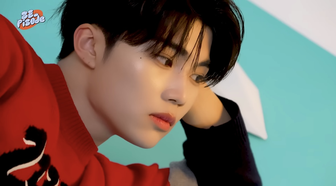 Recent activity shot of Park Gunwook (ZEROBASEONE)