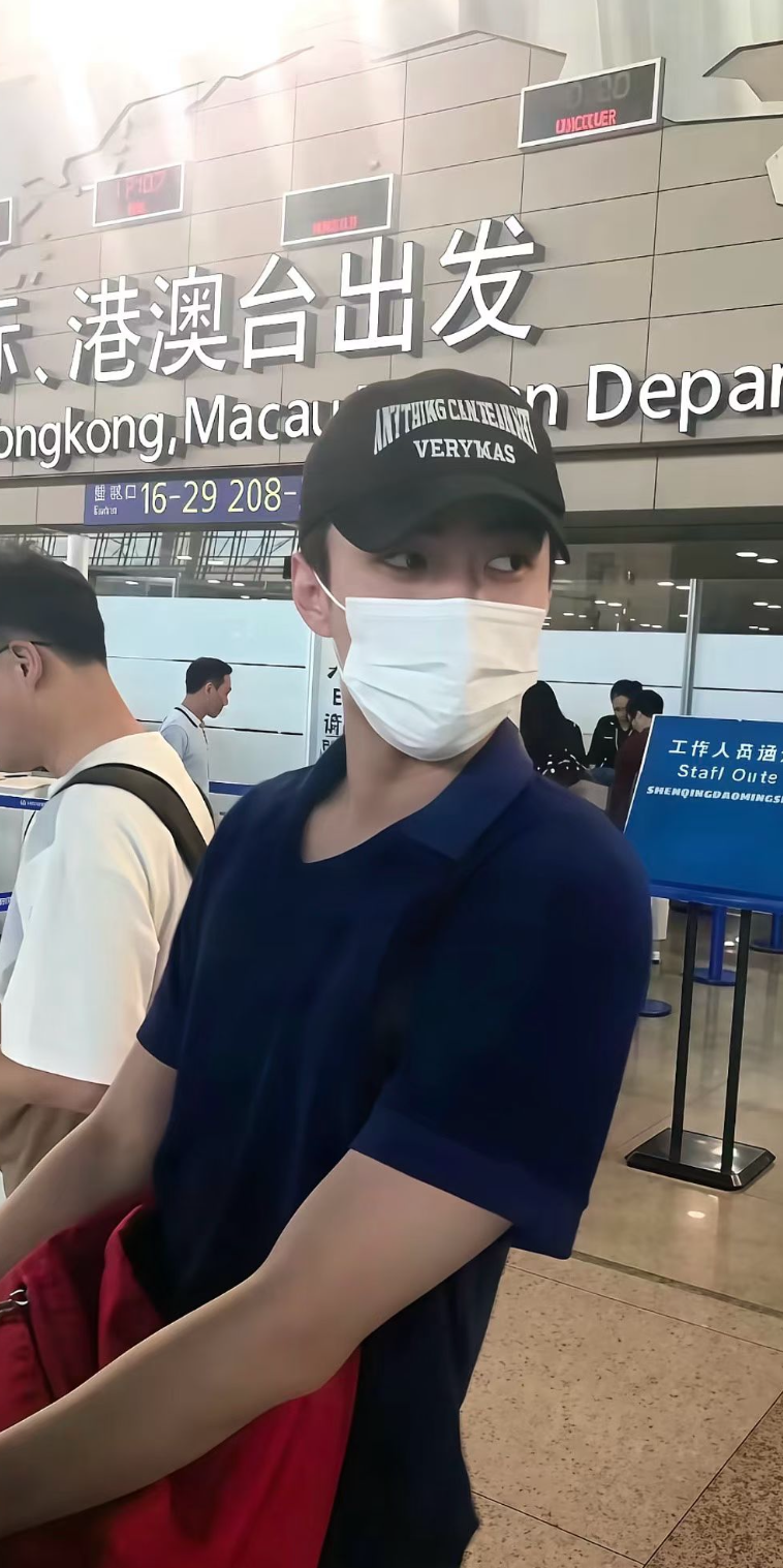 The most beloved wallpaper among Sehun (EXO)'s fans