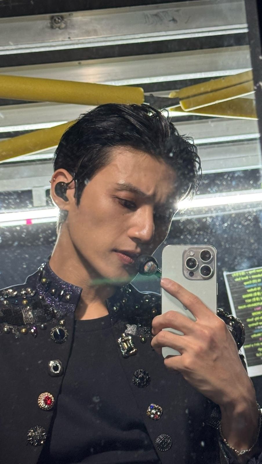 The most beloved wallpaper among Wooyoung (ATEEZ)'s fans