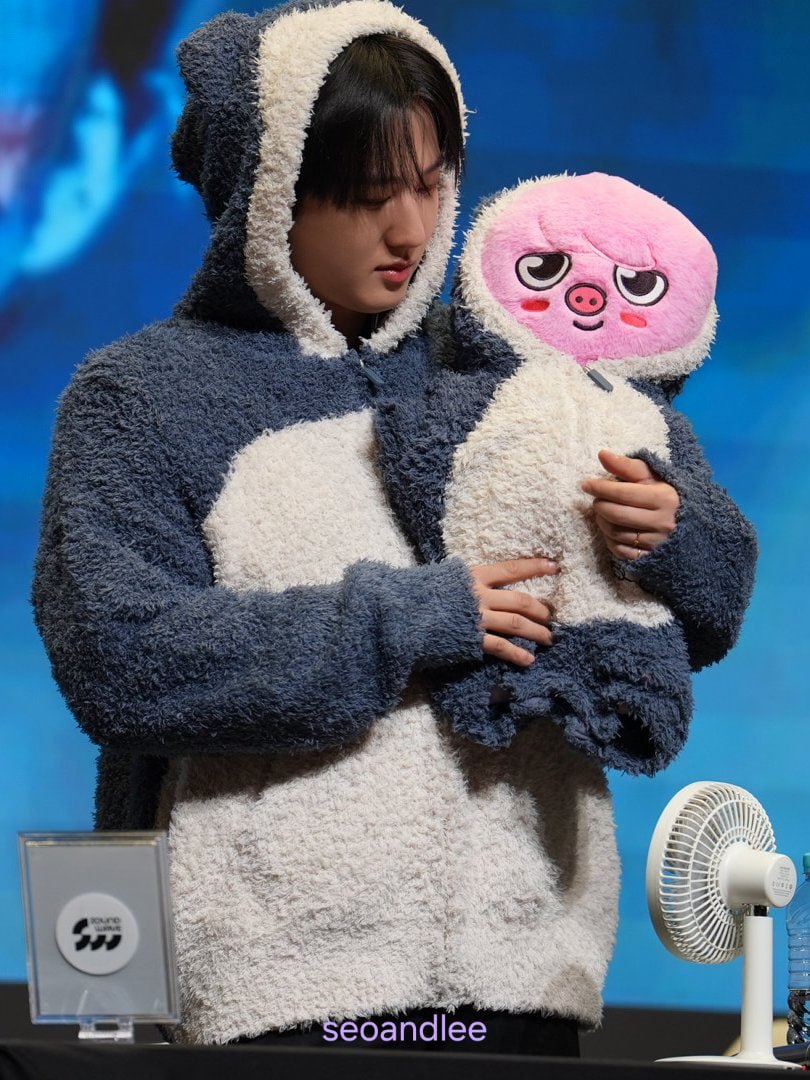 Latest photo of Changbin (Stray Kids)